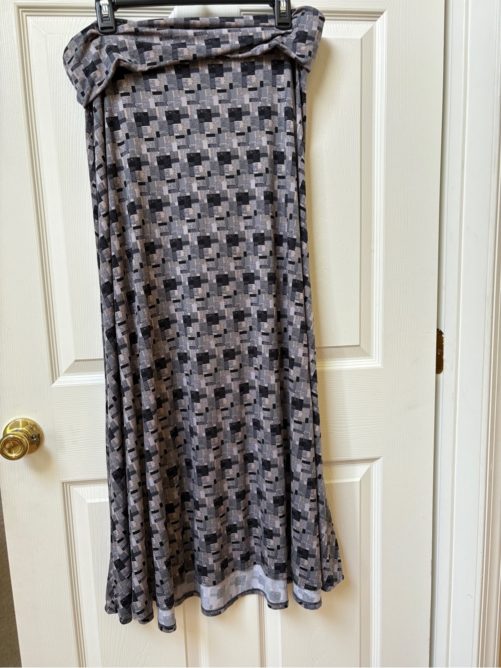 LuLaRoe Grey and Black Geometric Maxi Skirt